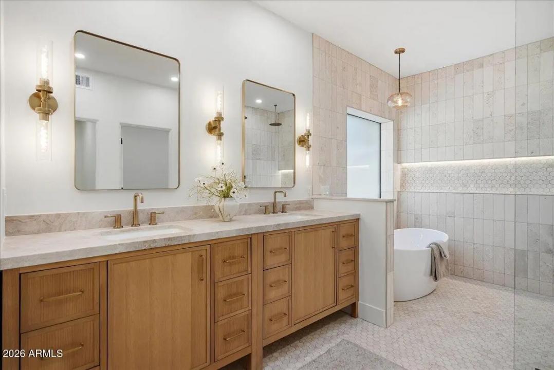 Real Estate Picture 30