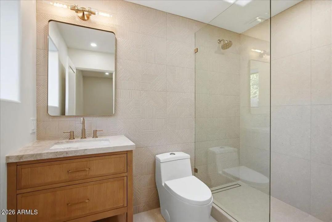 Real Estate Picture 35