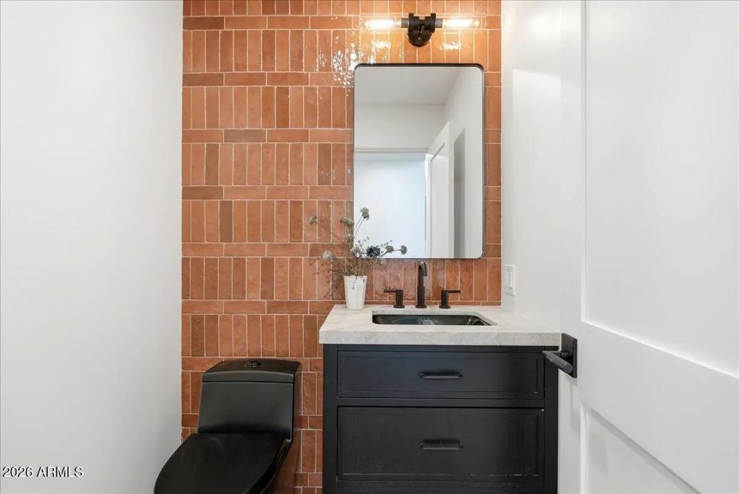 Real Estate Picture 40