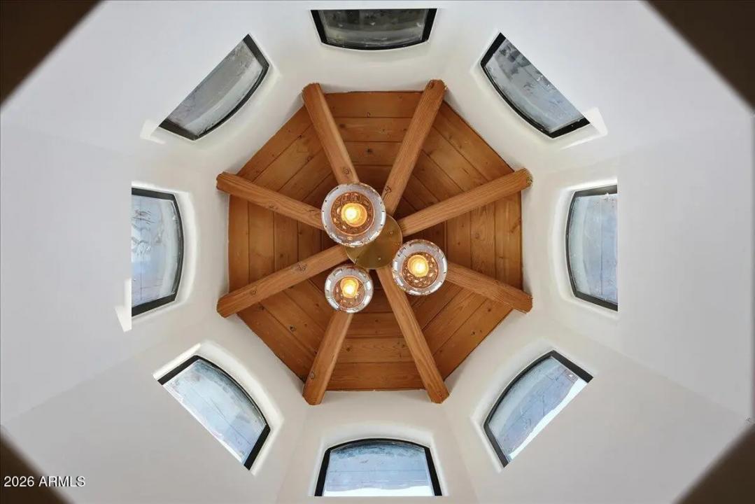 Real Estate Picture 23