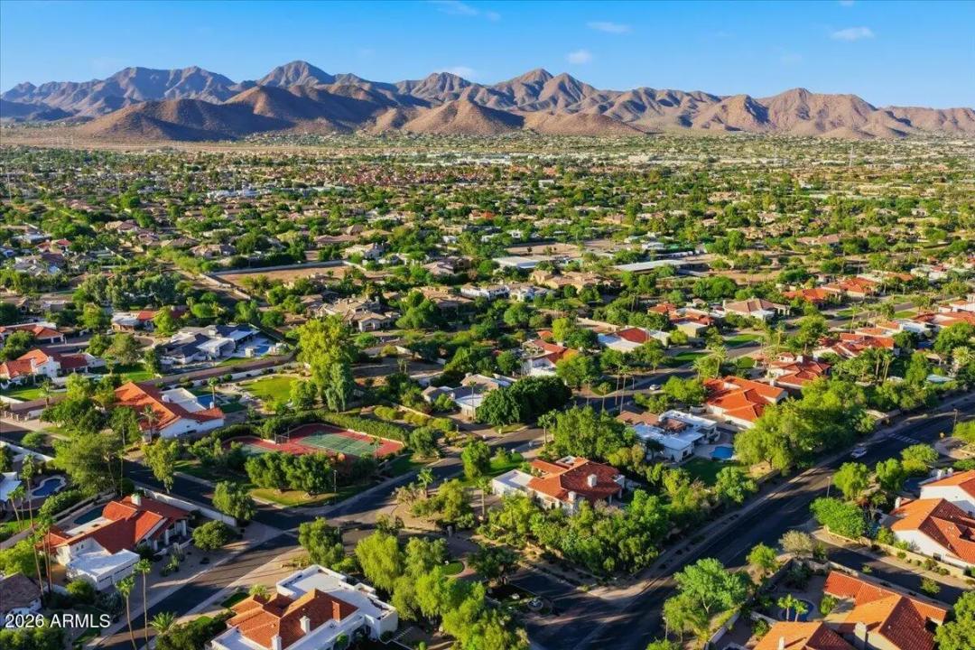 Real Estate Picture 64