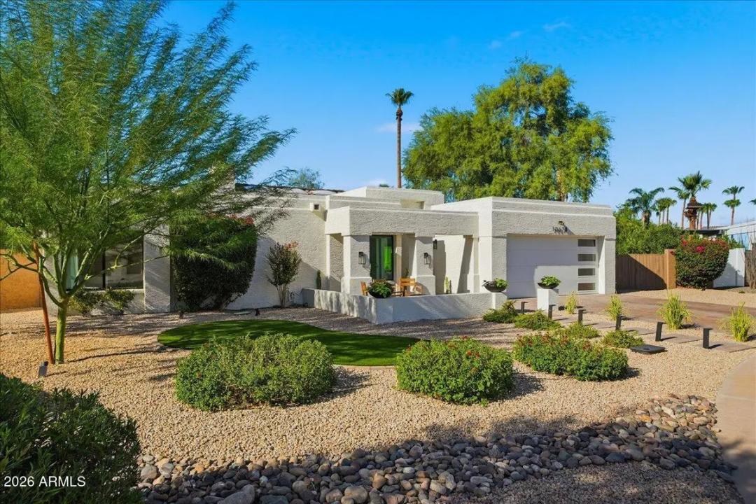 Real Estate Picture 2