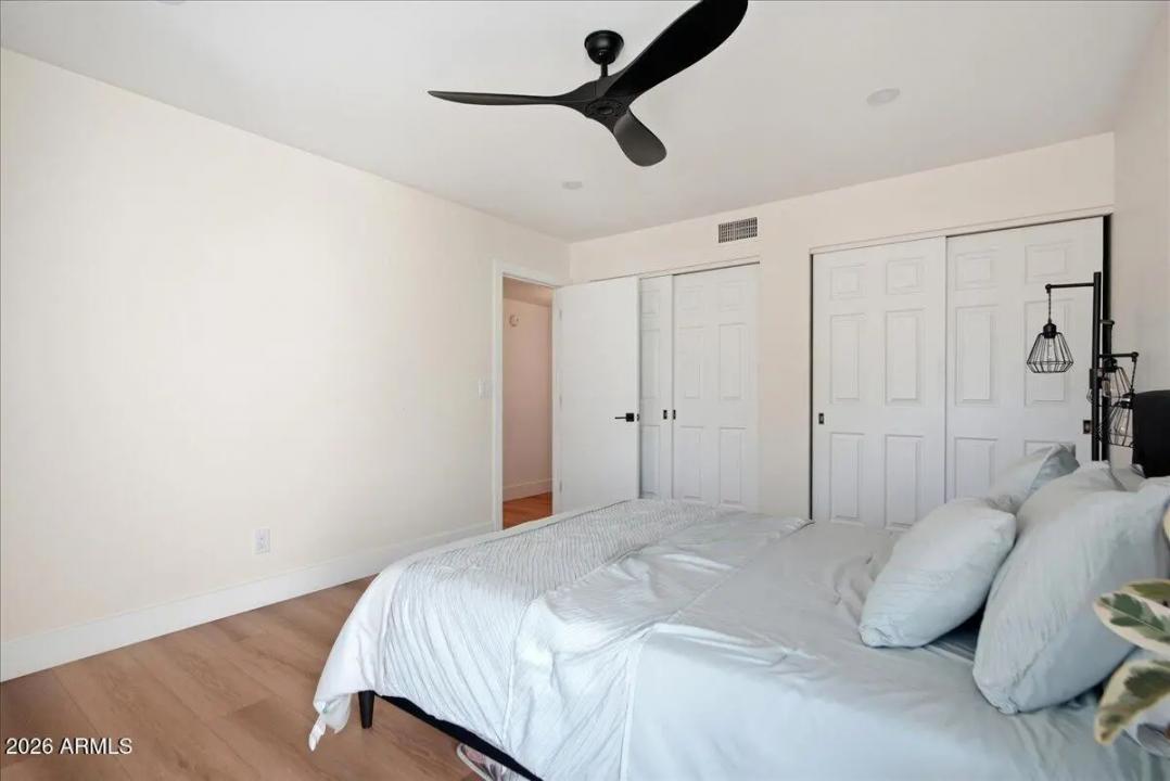 Real Estate Picture 26