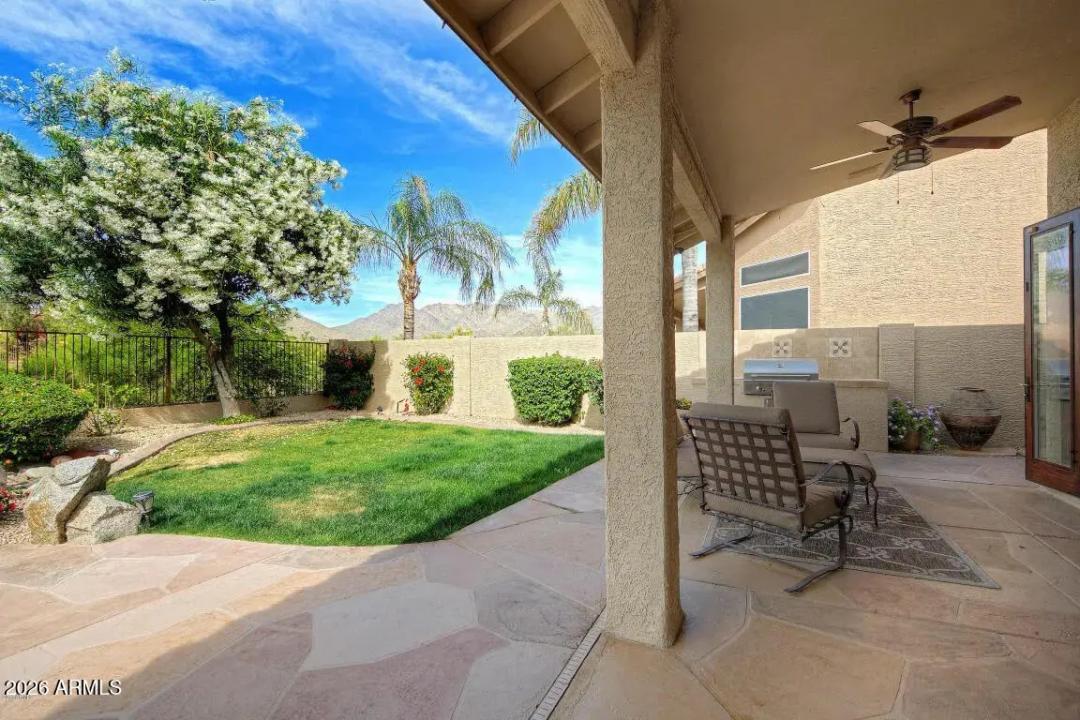 Real Estate Picture 3