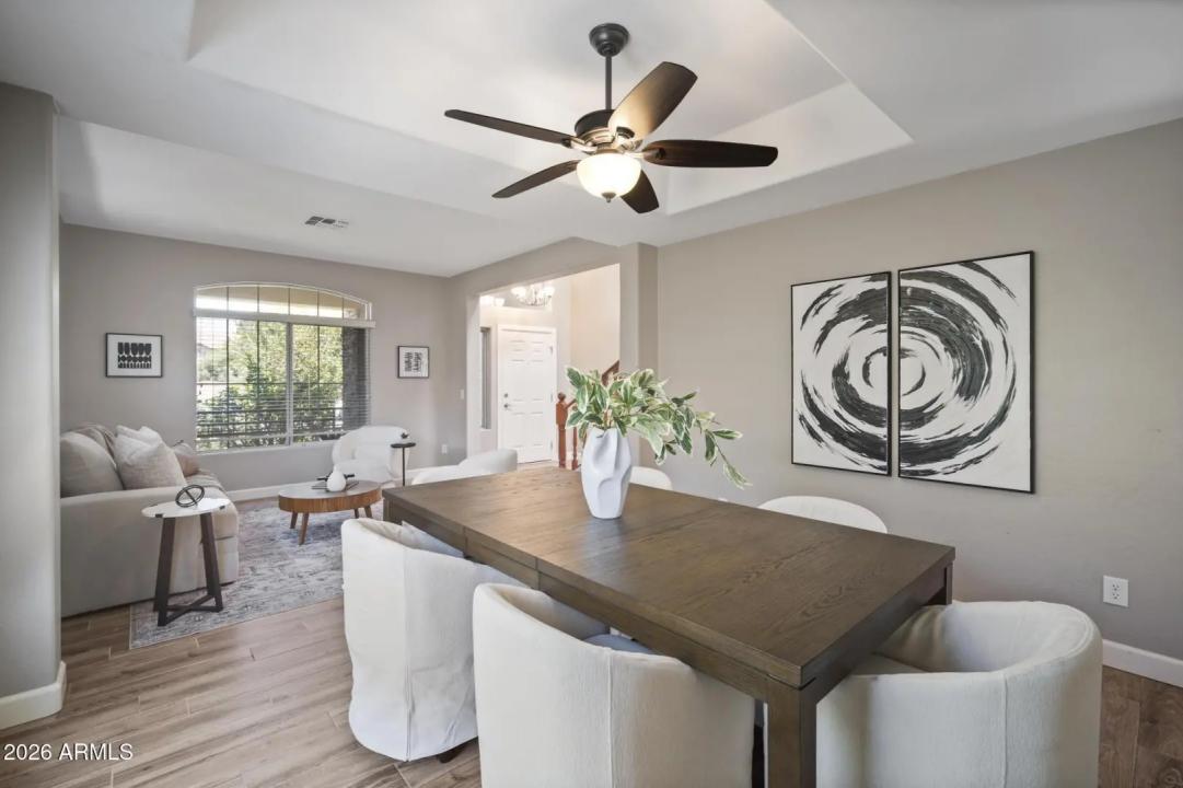 Real Estate Picture 12