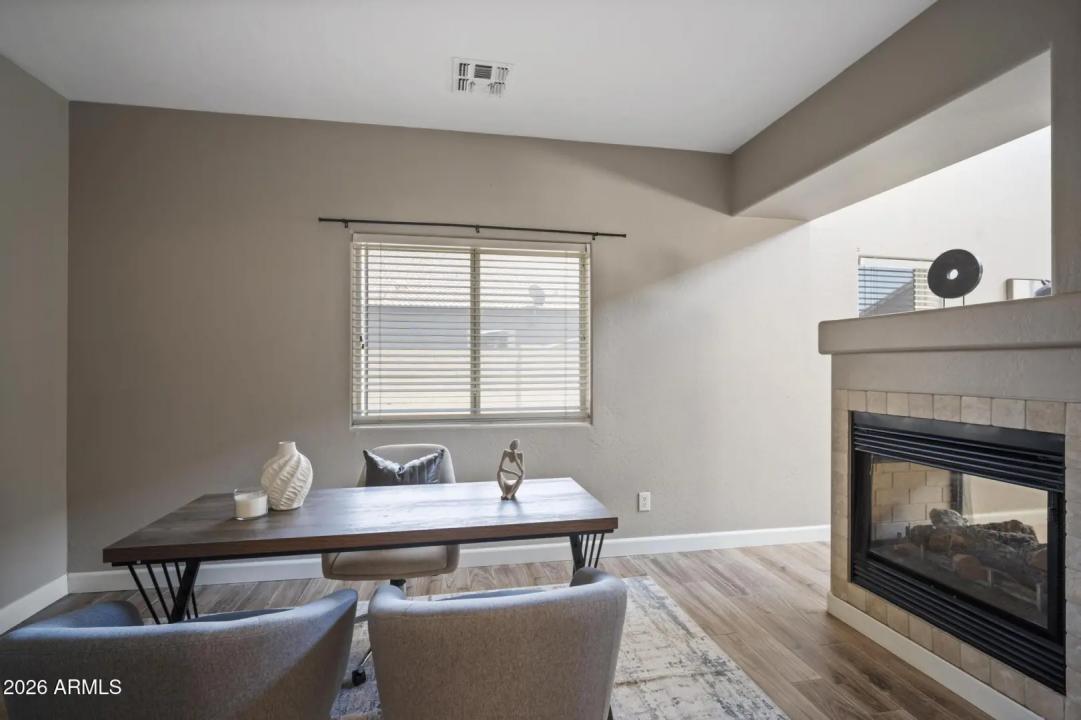 Real Estate Picture 22