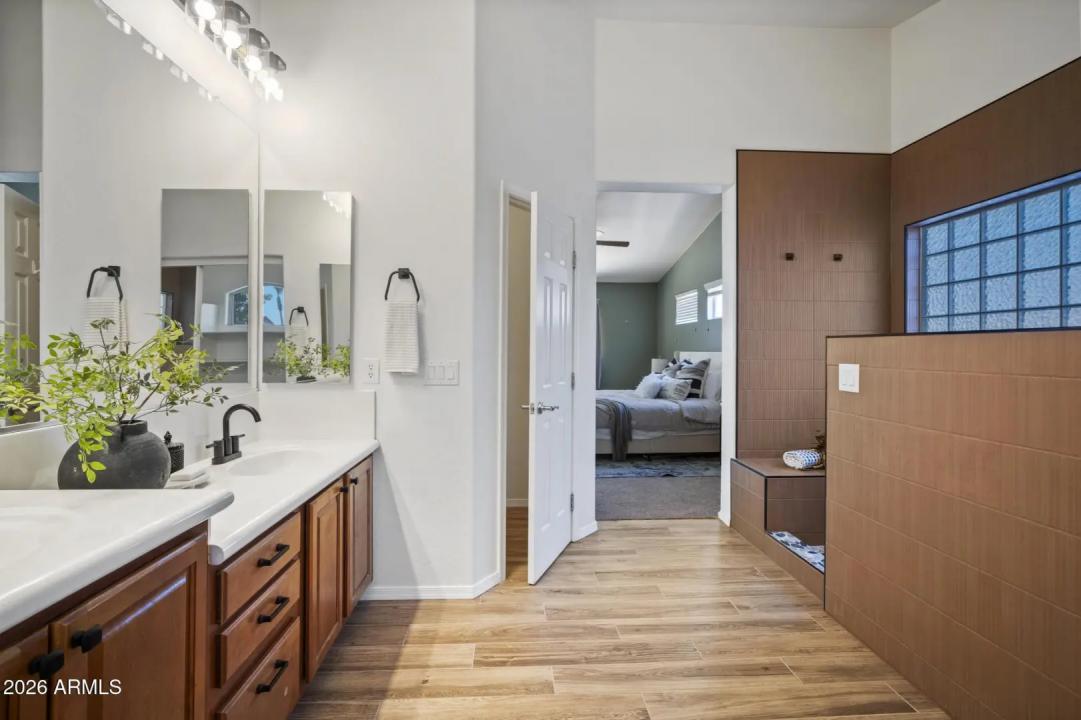 Real Estate Picture 31