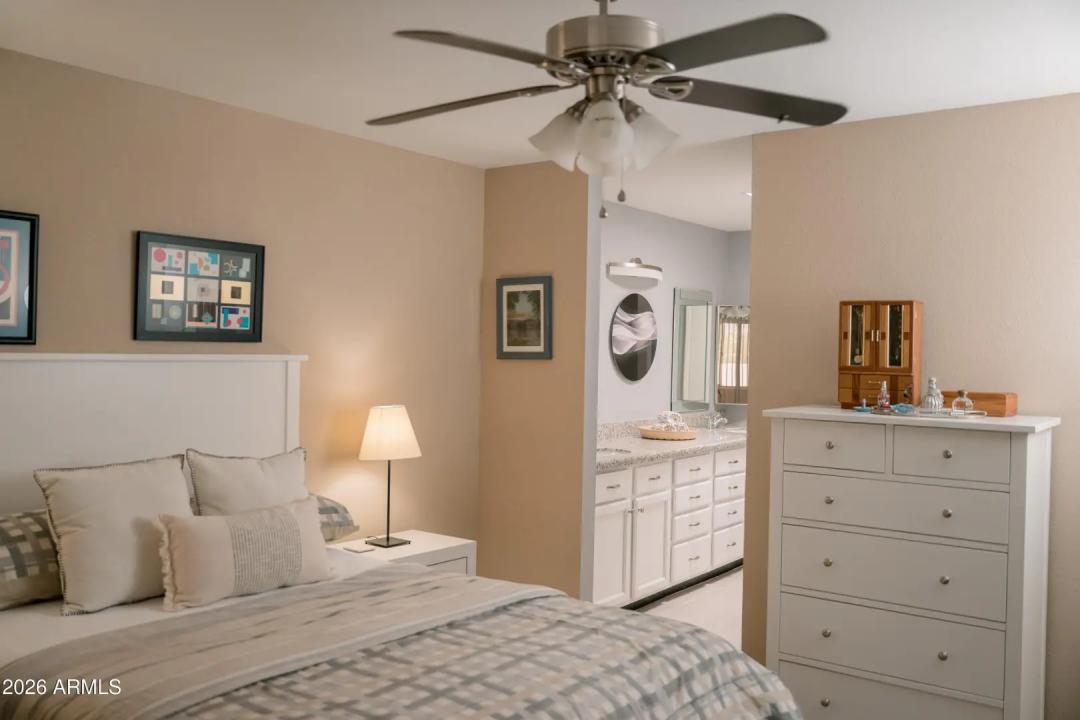 Real Estate Picture 7