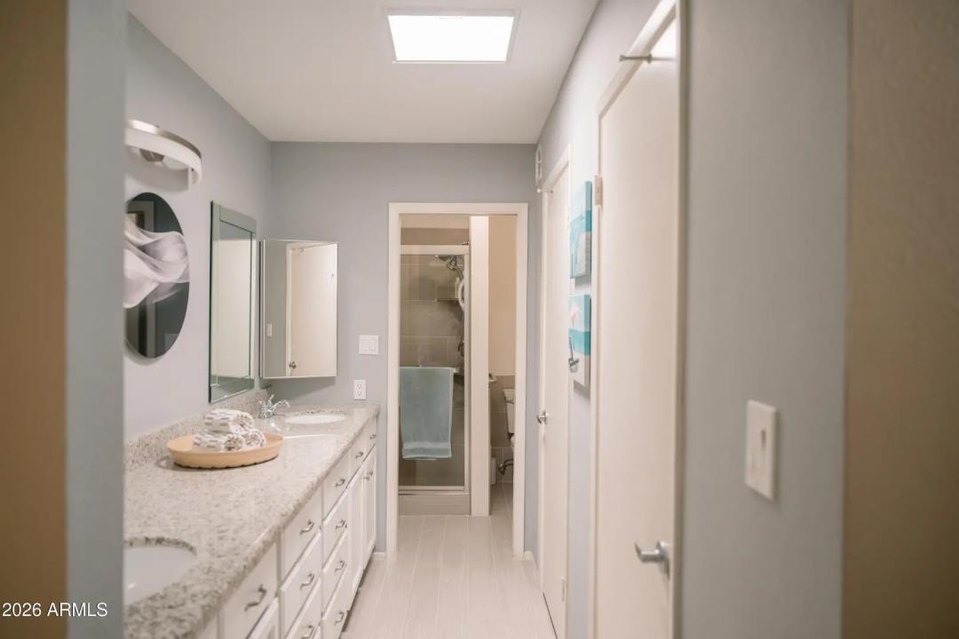 Real Estate Picture 9