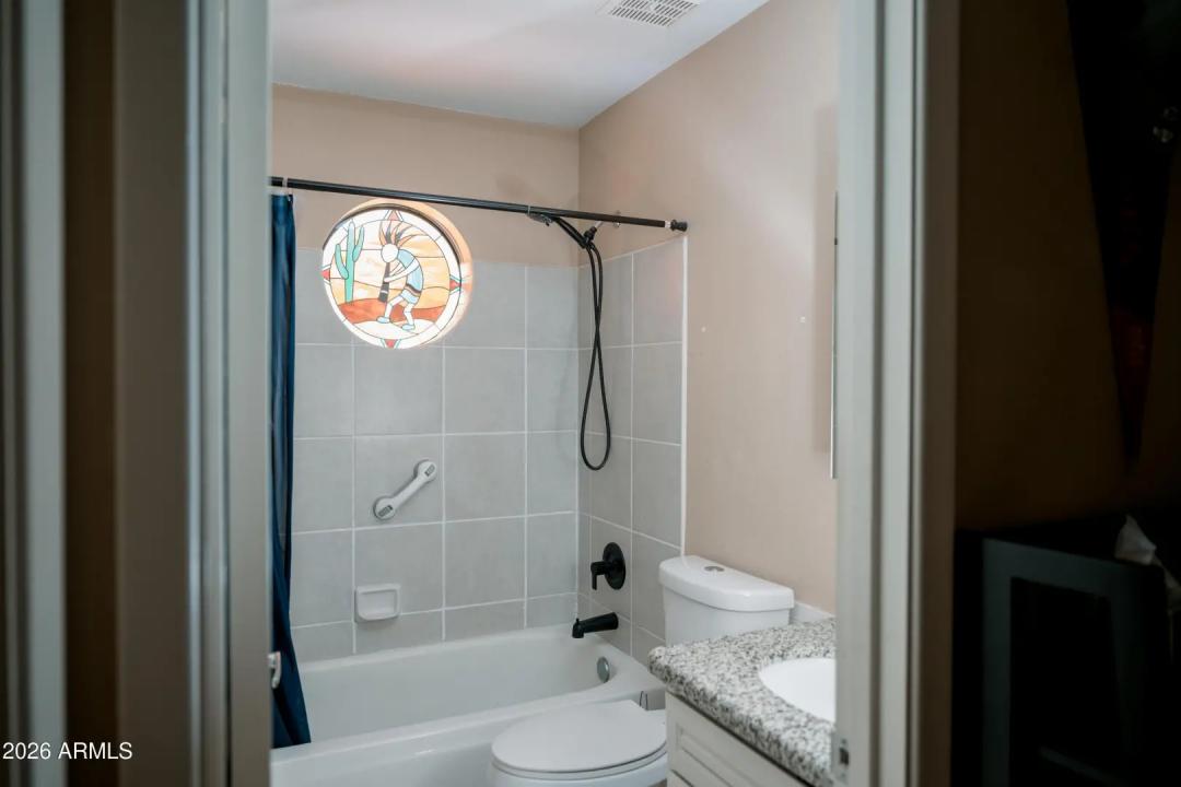 Real Estate Picture 19