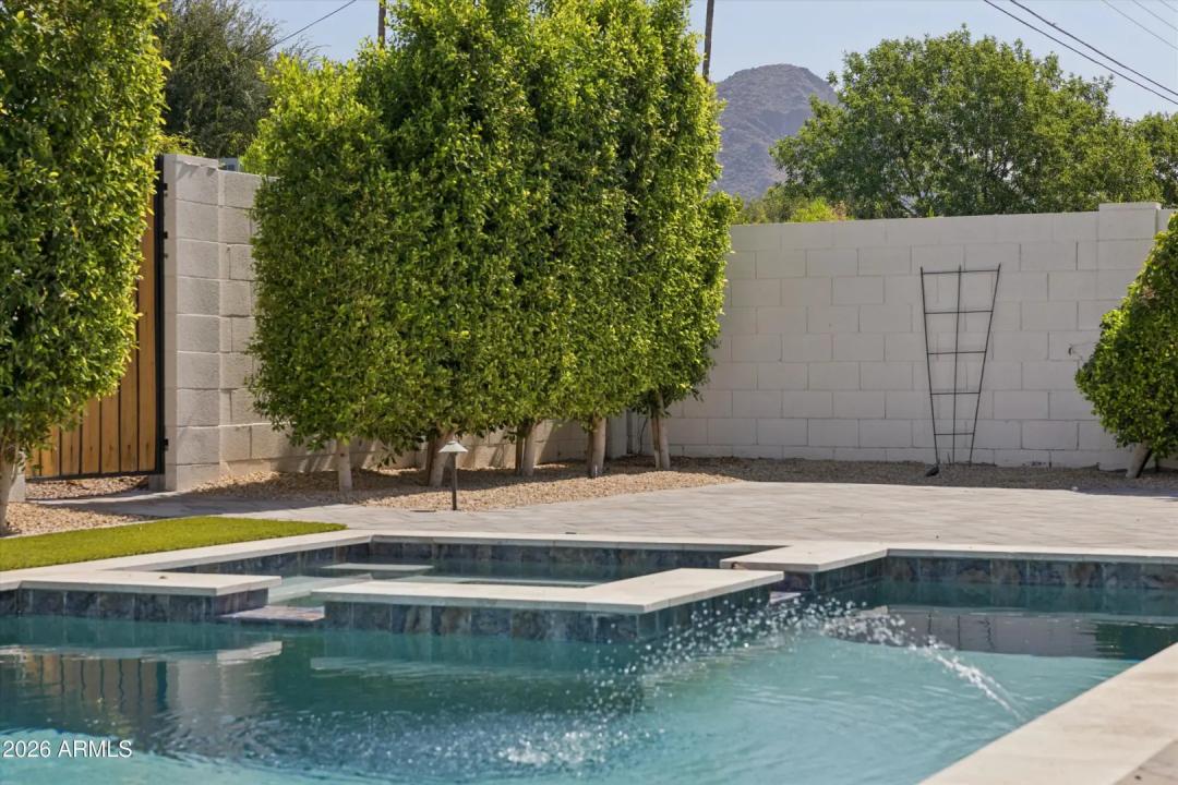 Real Estate Picture 35