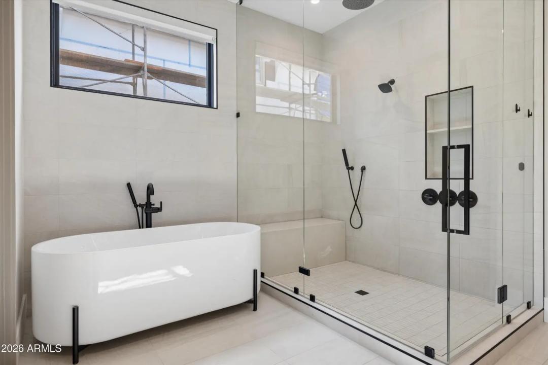 Real Estate Picture 15