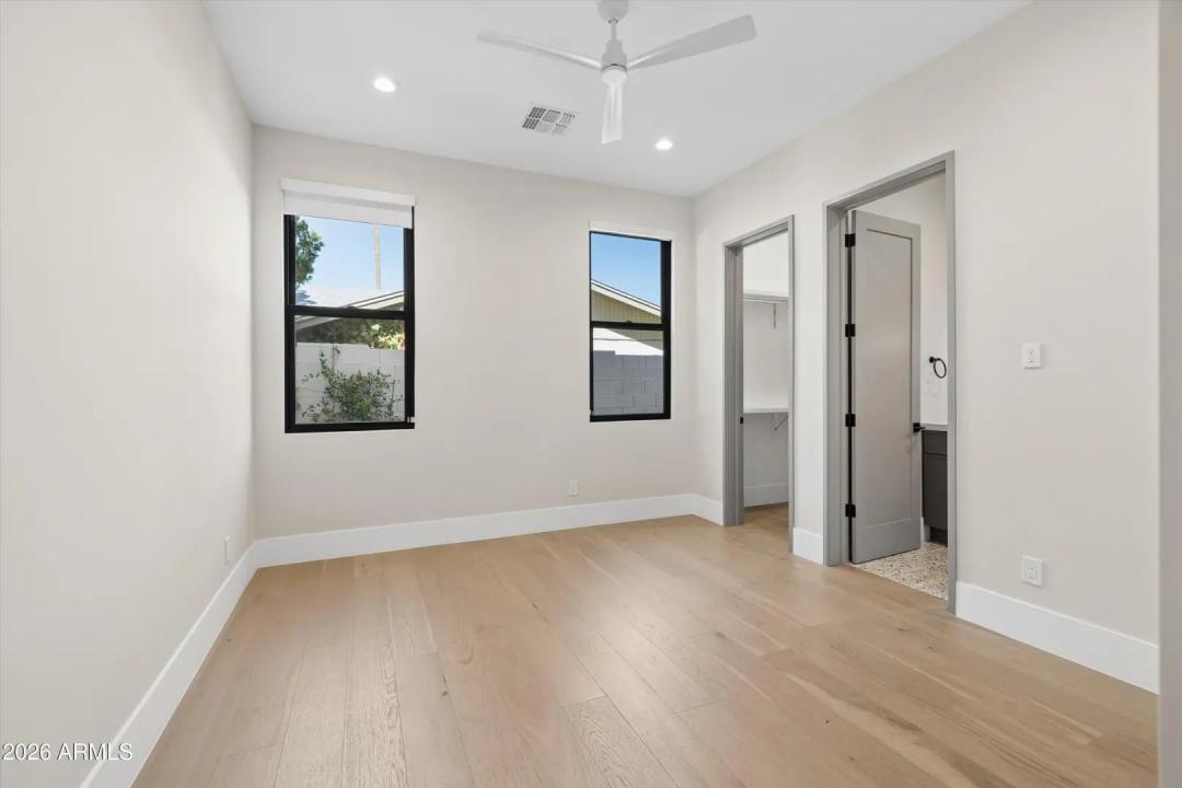 Real Estate Picture 20