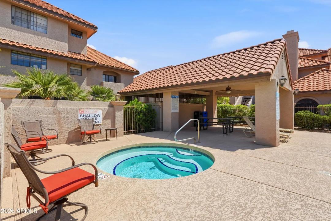 Real Estate Picture 24