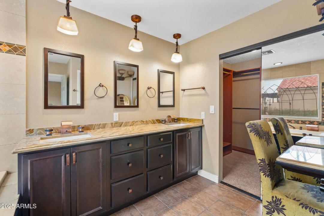Real Estate Picture 21