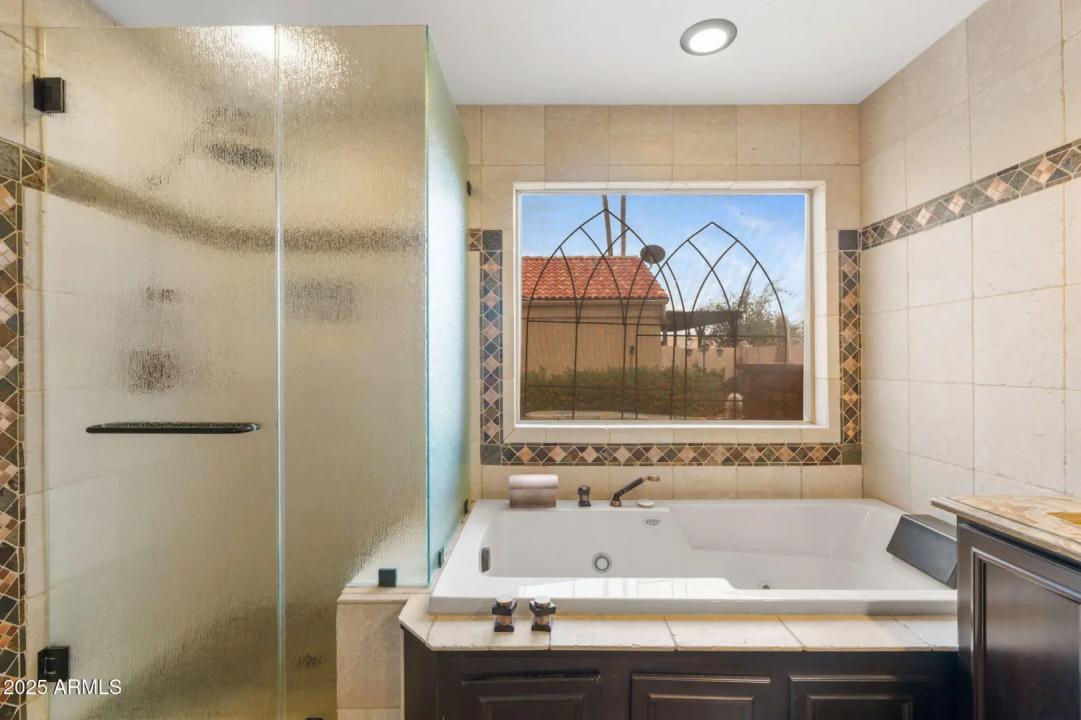 Real Estate Picture 23