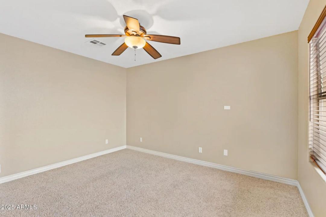 Real Estate Picture 26