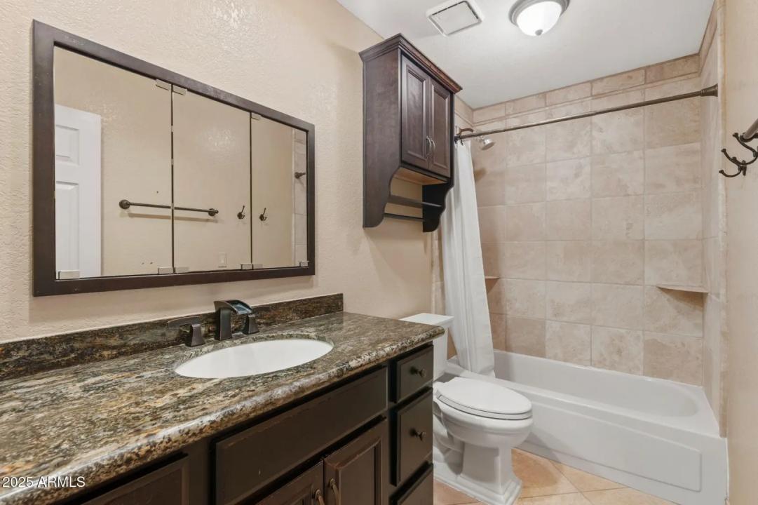 Real Estate Picture 27