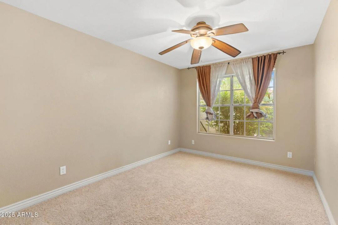 Real Estate Picture 28