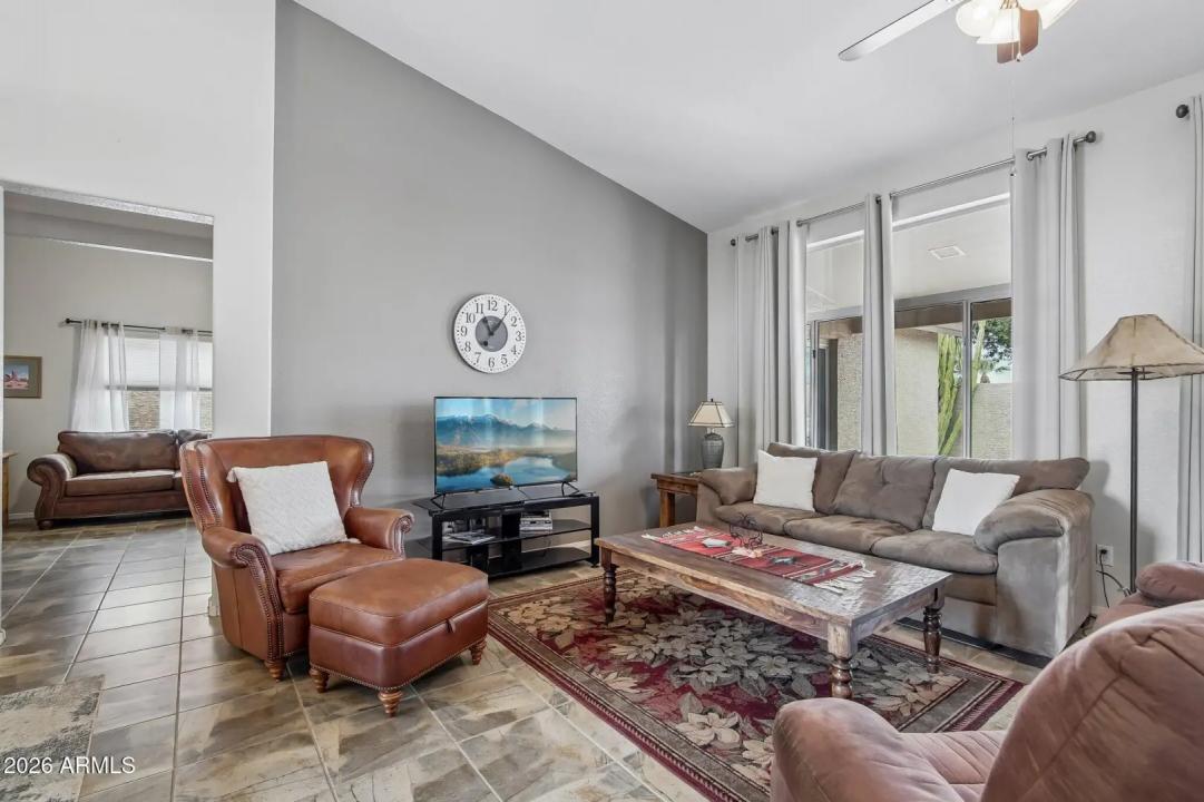 Real Estate Picture 6