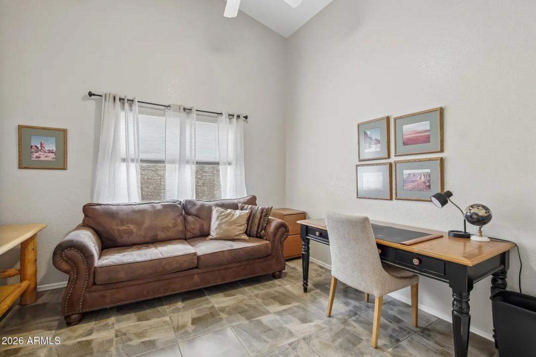Real Estate Picture 17