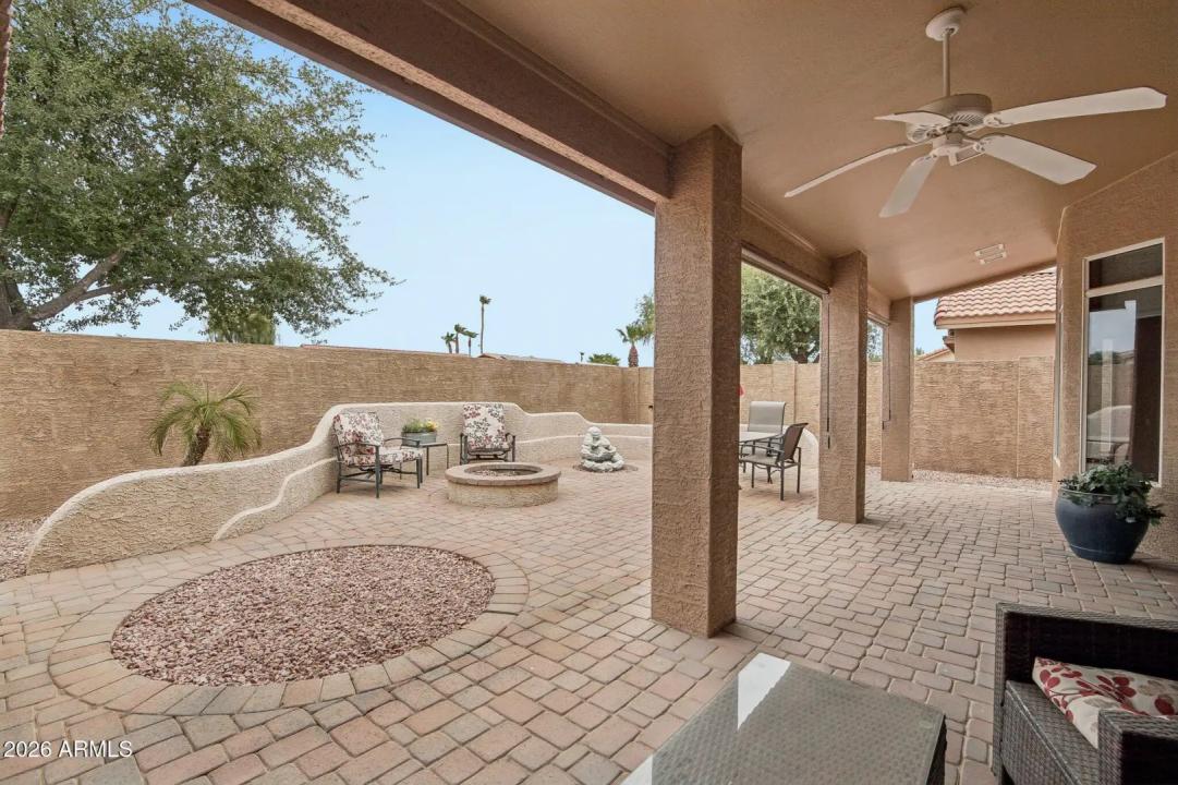 Real Estate Picture 23