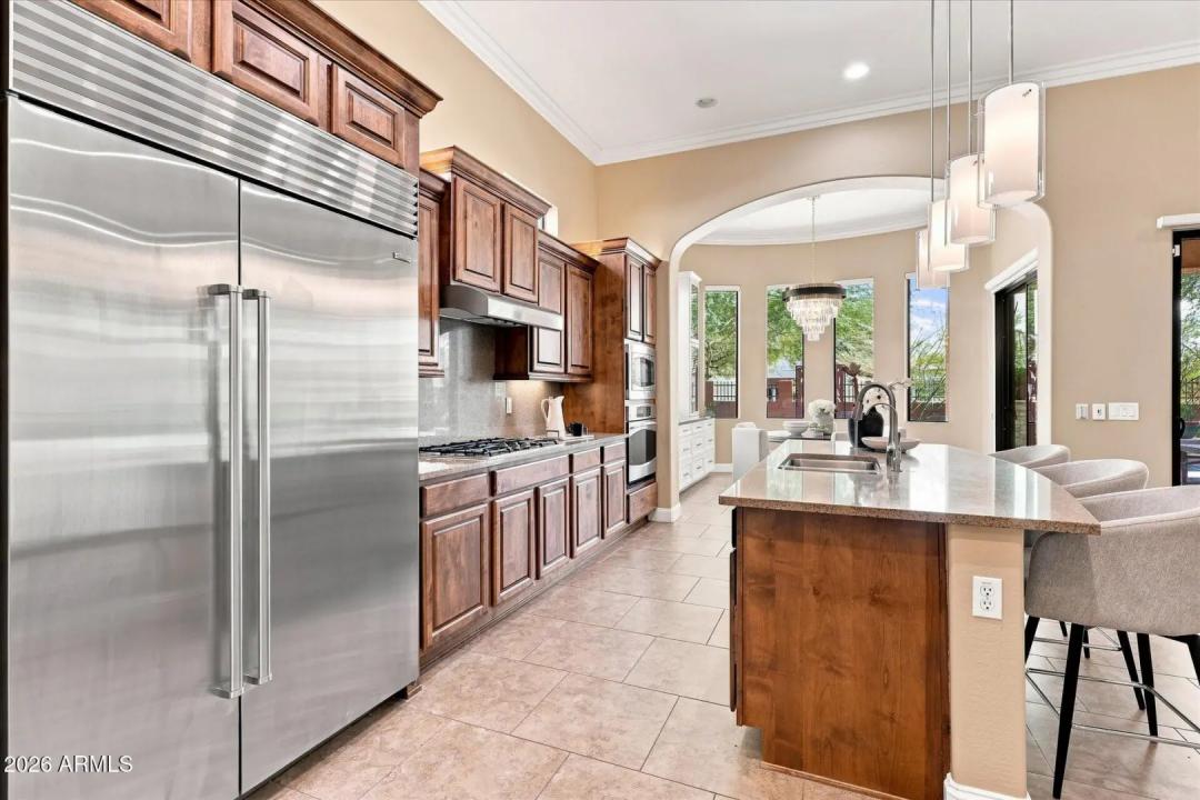 Real Estate Picture 16
