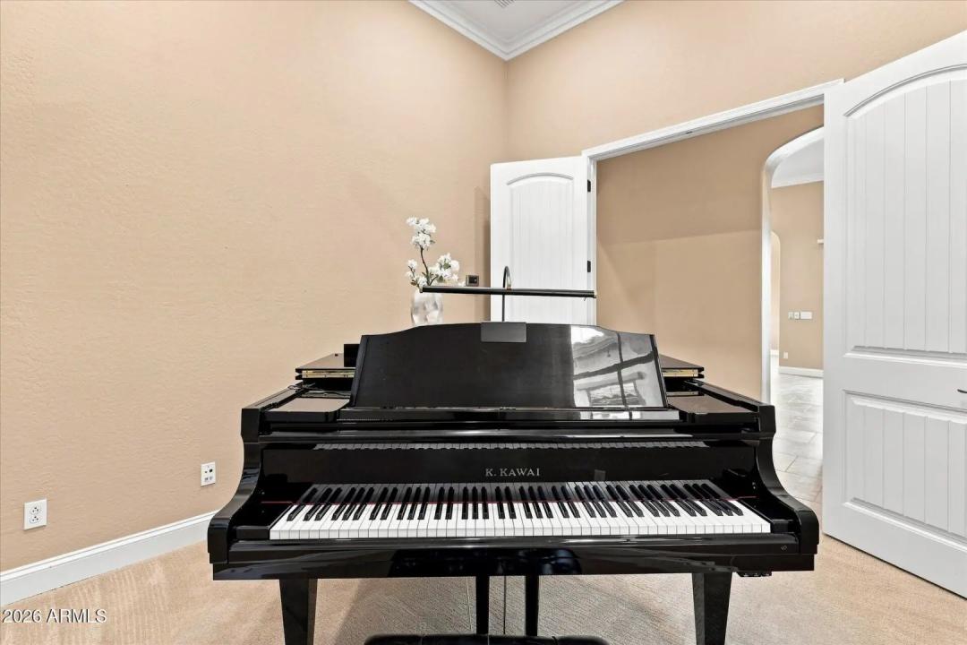 Real Estate Picture 23