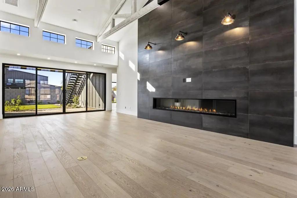Real Estate Picture 6