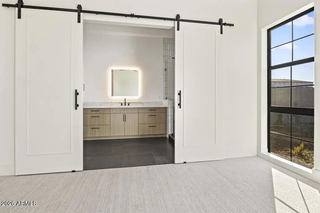 Real Estate Picture 24