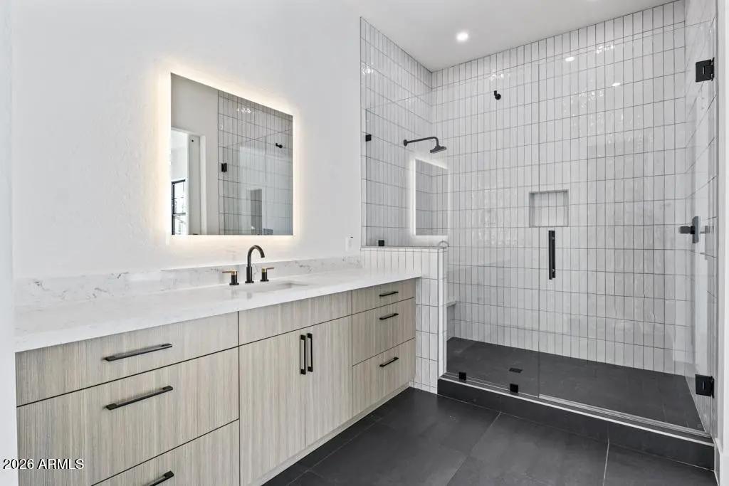 Real Estate Picture 26