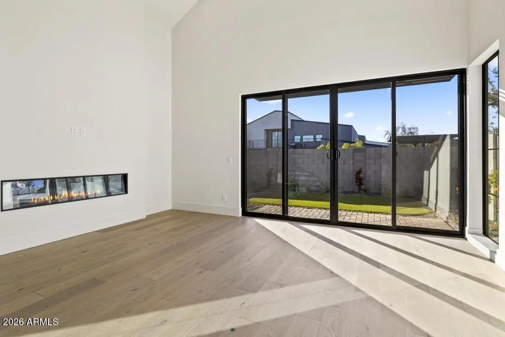 Real Estate Picture 30