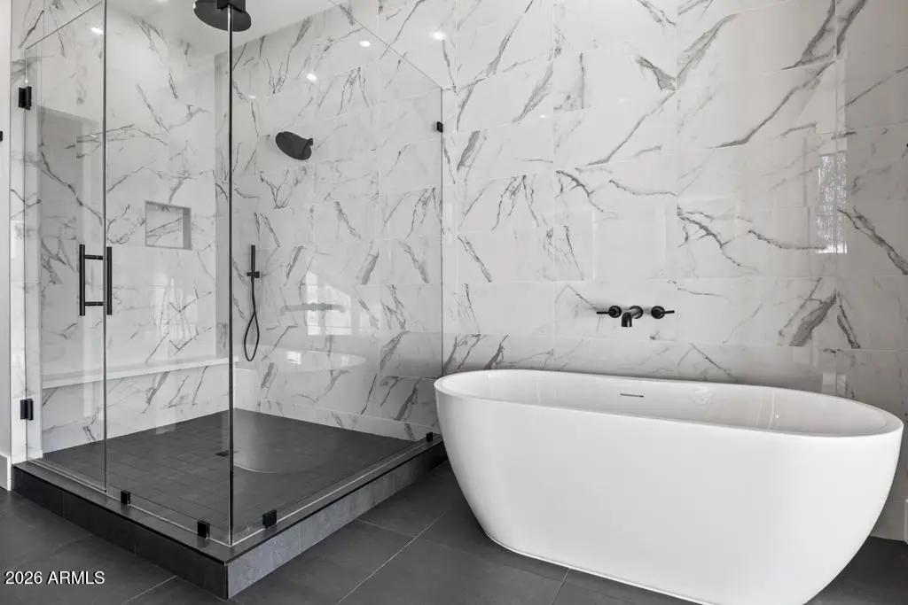 Real Estate Picture 33