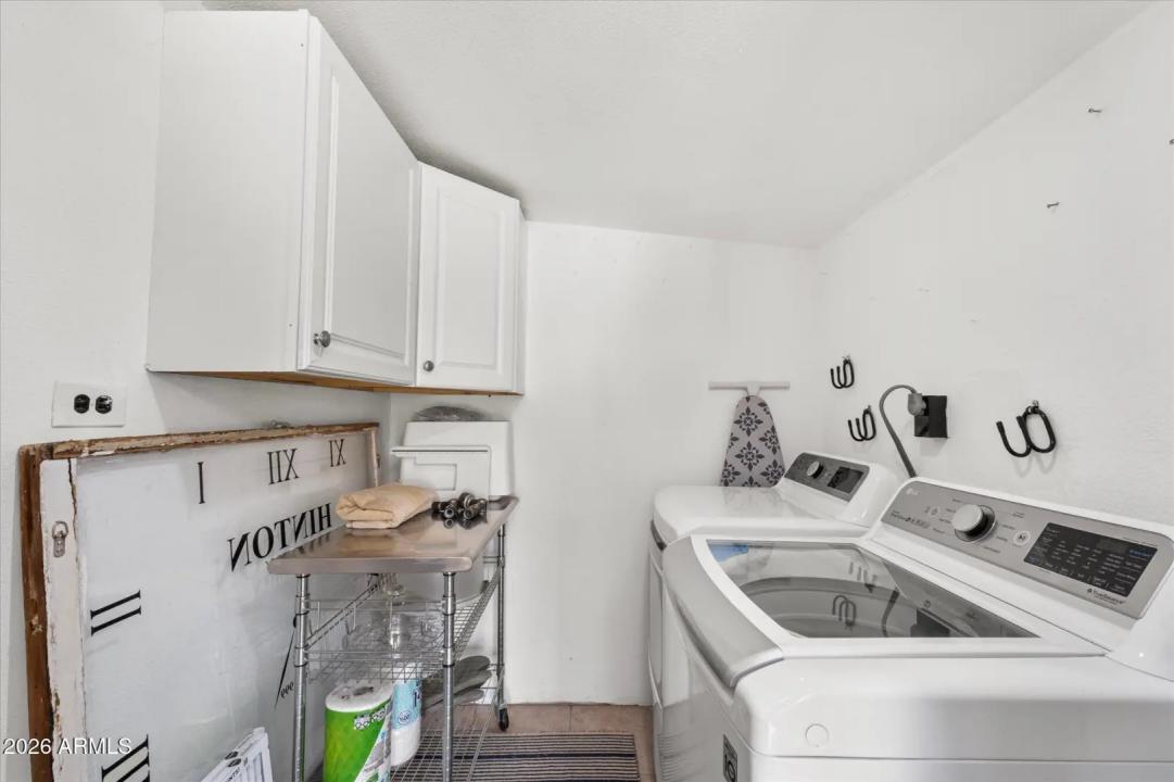 Real Estate Picture 14