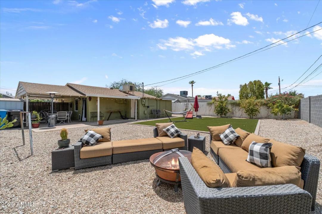 Real Estate Picture 16
