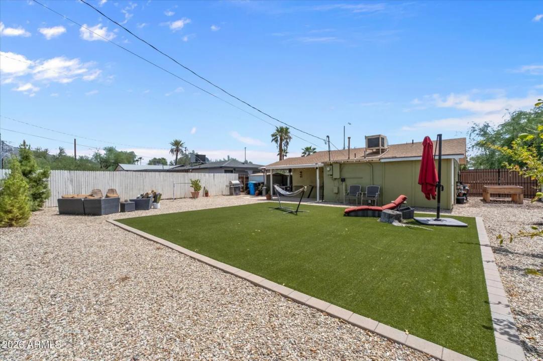 Real Estate Picture 6