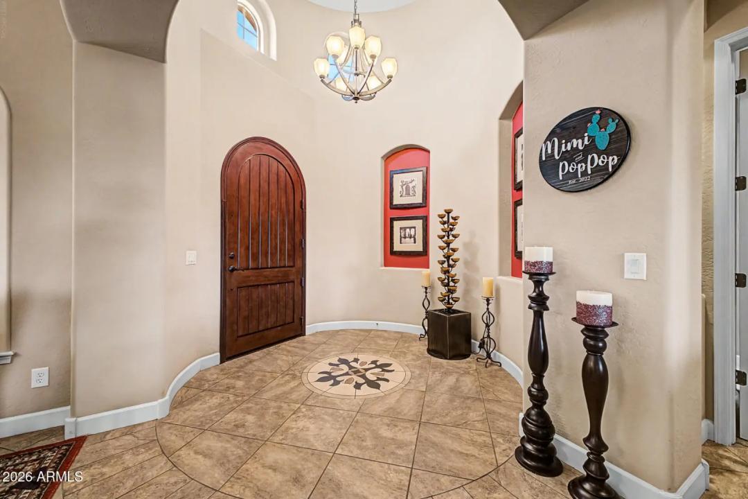 Real Estate Picture 5