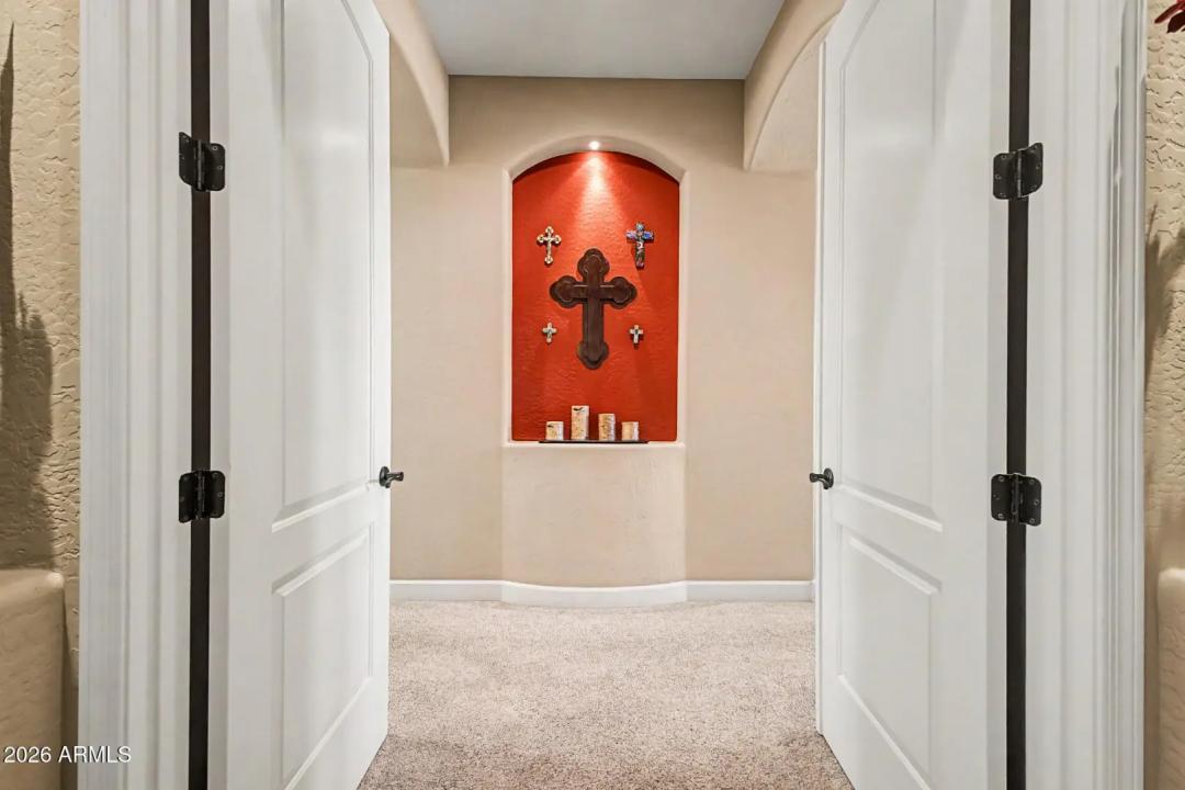 Real Estate Picture 6