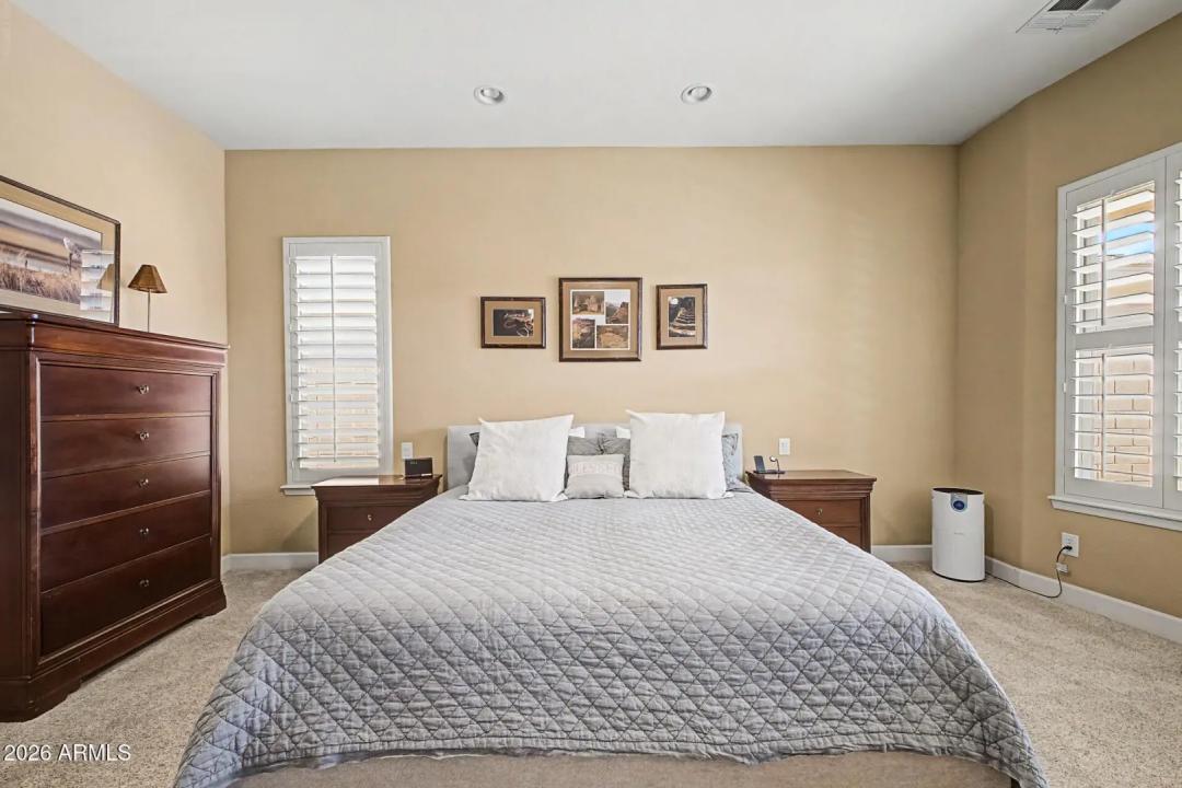 Real Estate Picture 20