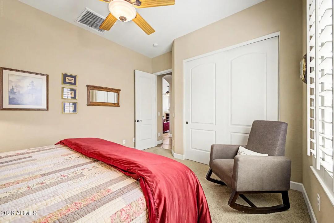 Real Estate Picture 30
