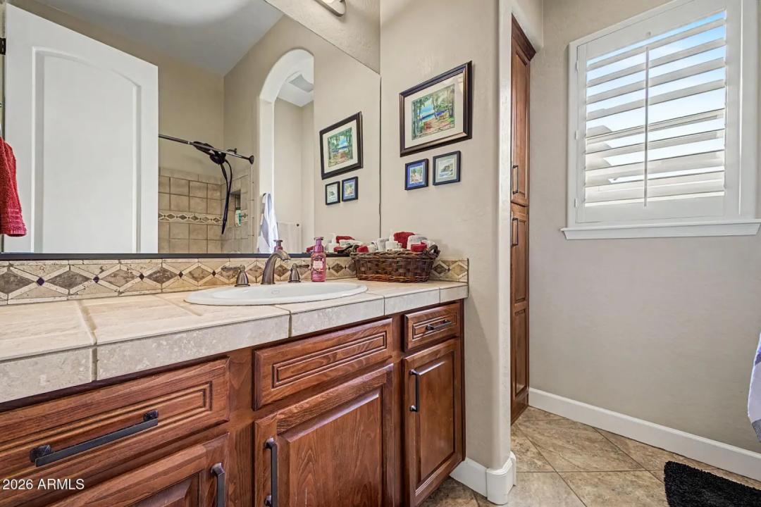 Real Estate Picture 31