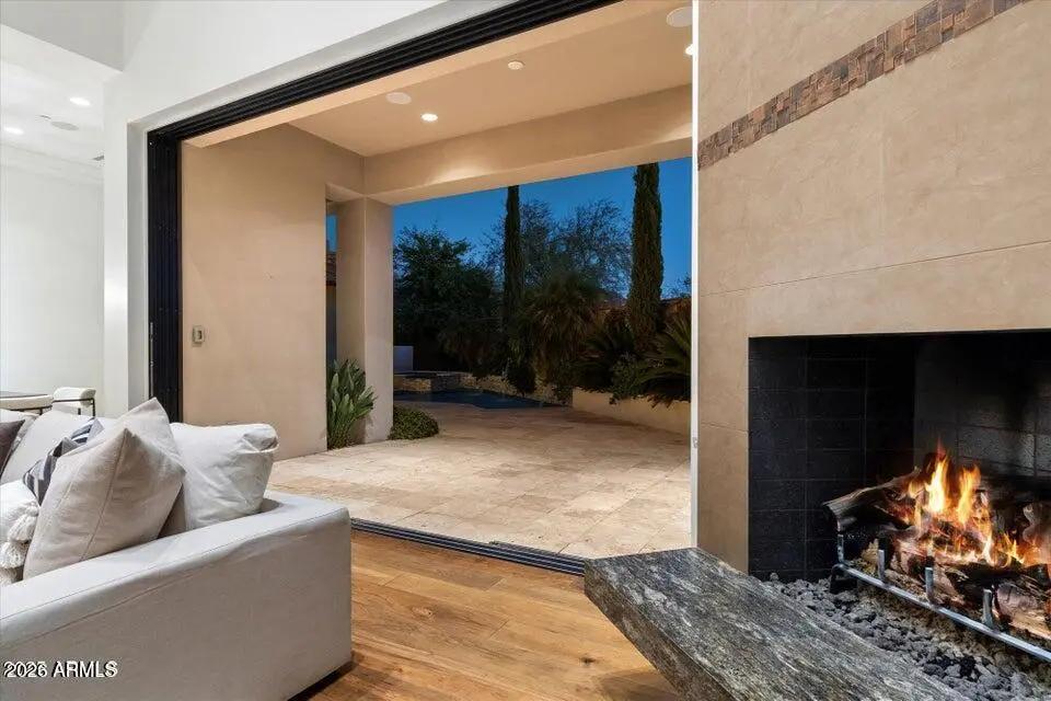 Real Estate Picture 8