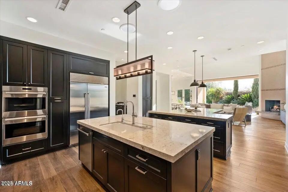 Real Estate Picture 11