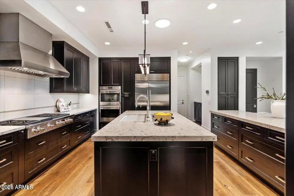 Real Estate Picture 17