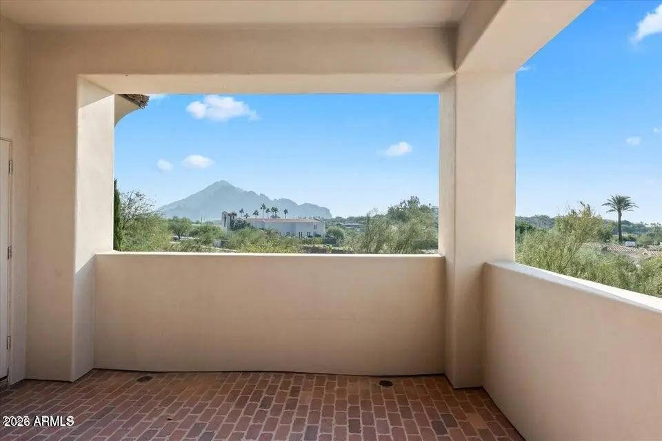 Real Estate Picture 33
