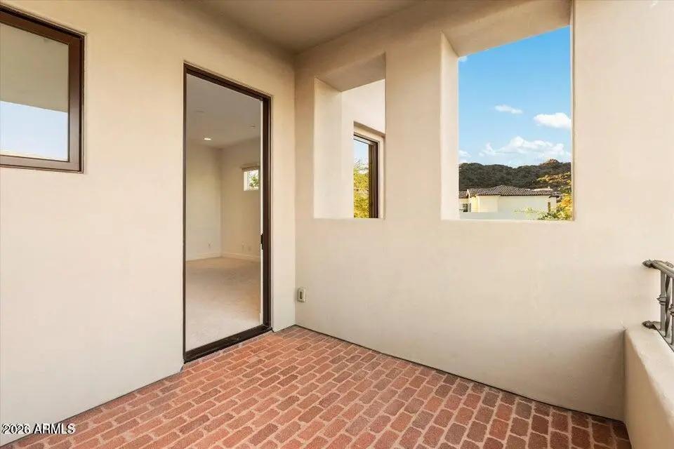 Real Estate Picture 34