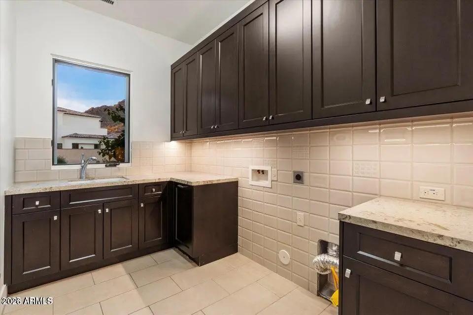 Real Estate Picture 41