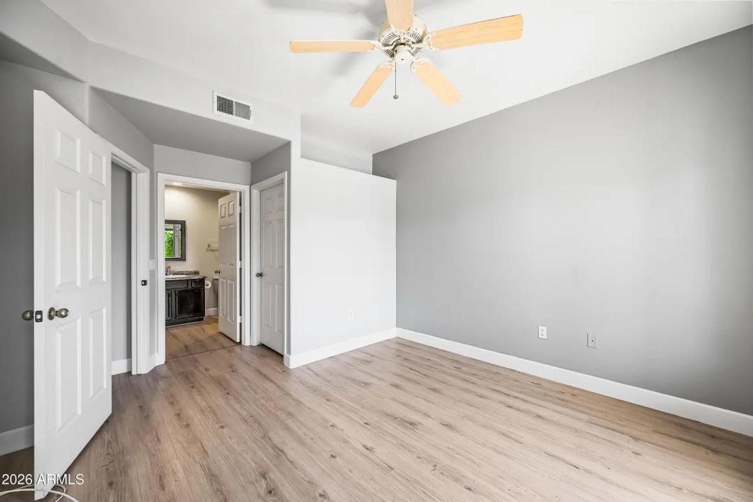 Real Estate Picture 19
