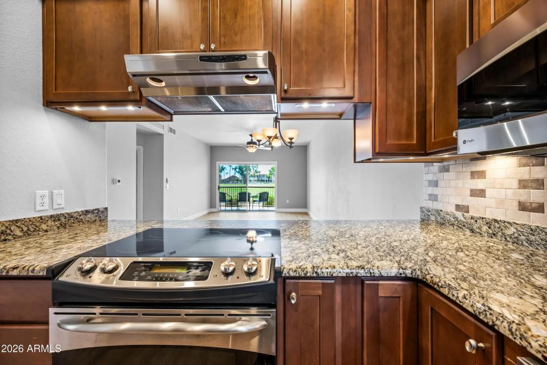 Real Estate Picture 13