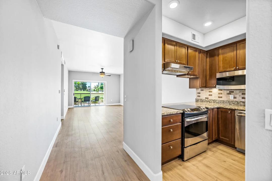 Real Estate Picture 9
